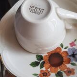 Cups and sugar bowl