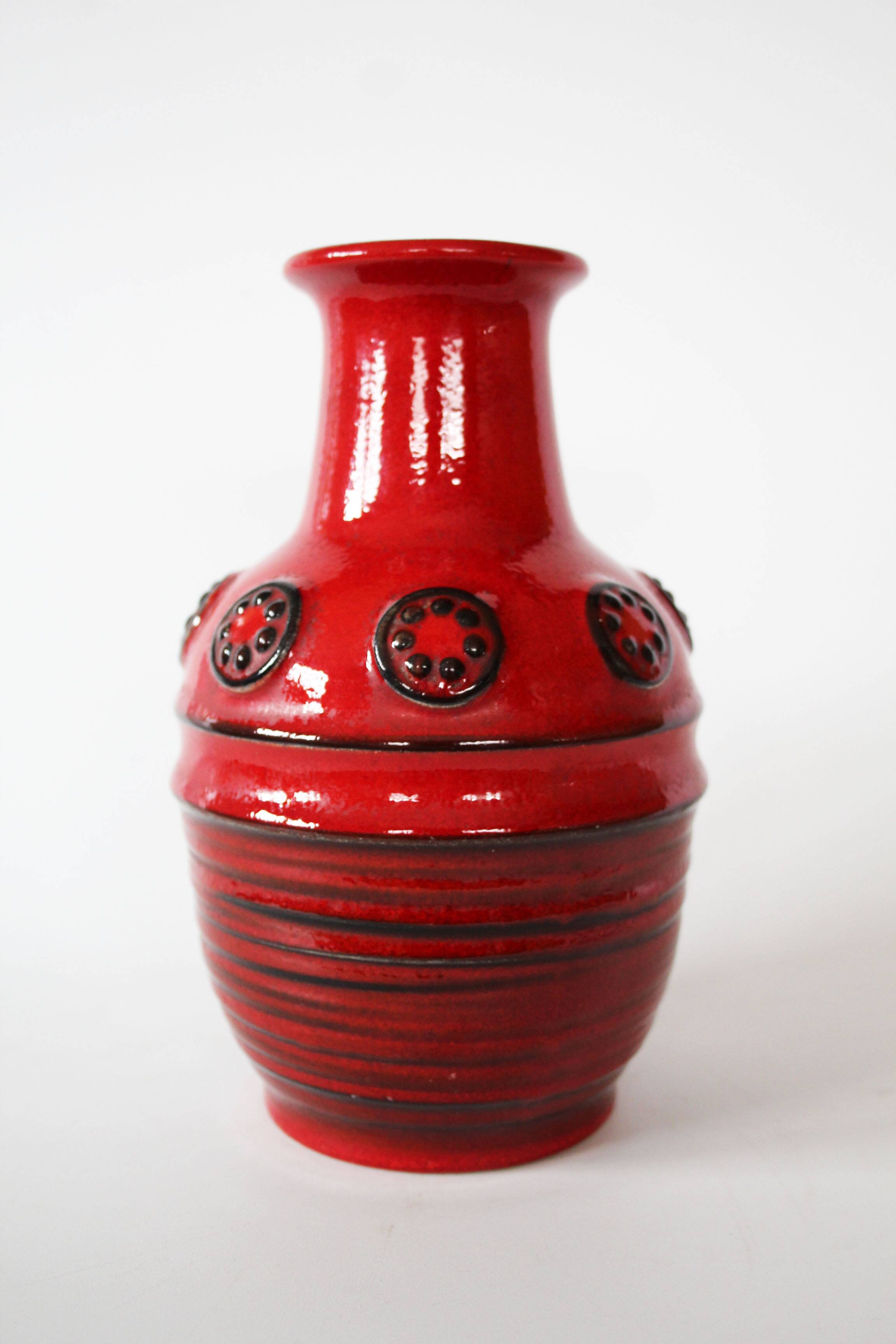 Vintage Vase en céramique rétro milieu du siècle, Allemagne, rouge