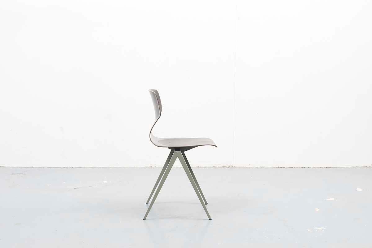 Galvanitas s19 chair reissue ebony green