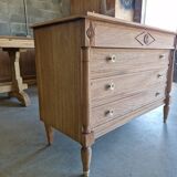 Mahogany chest of drawers – reinterpreted Louis XVI style