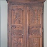 armoire ancienne scultée