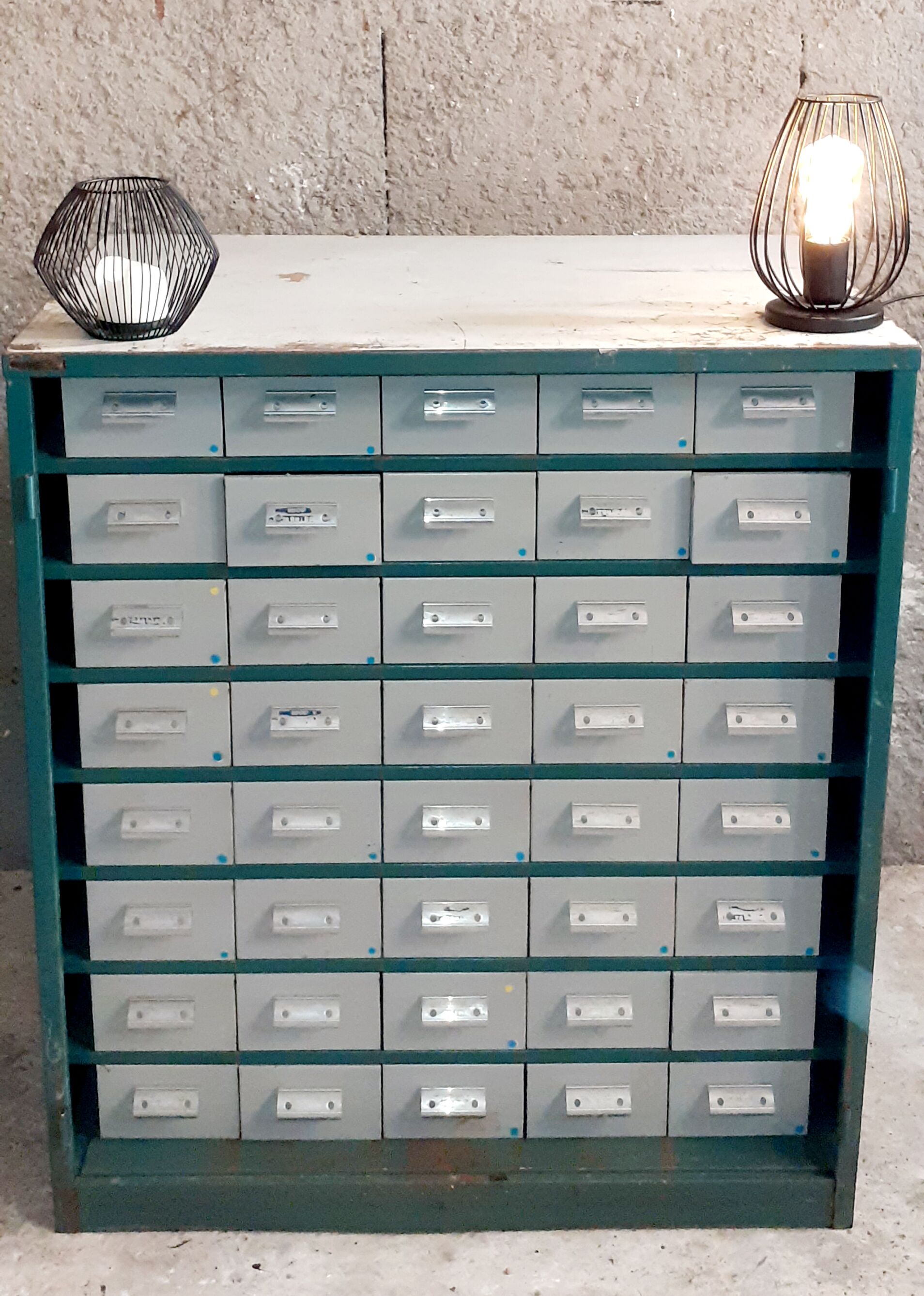 Industrial furniture Tiro-Clas