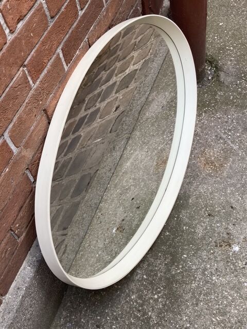 Contemporary mirror white frame