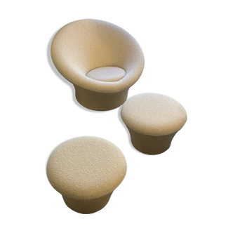 Armchair and 2 ottomans 'Mushroom n°560' by Pierre Paulin 1959, old edition 1960
