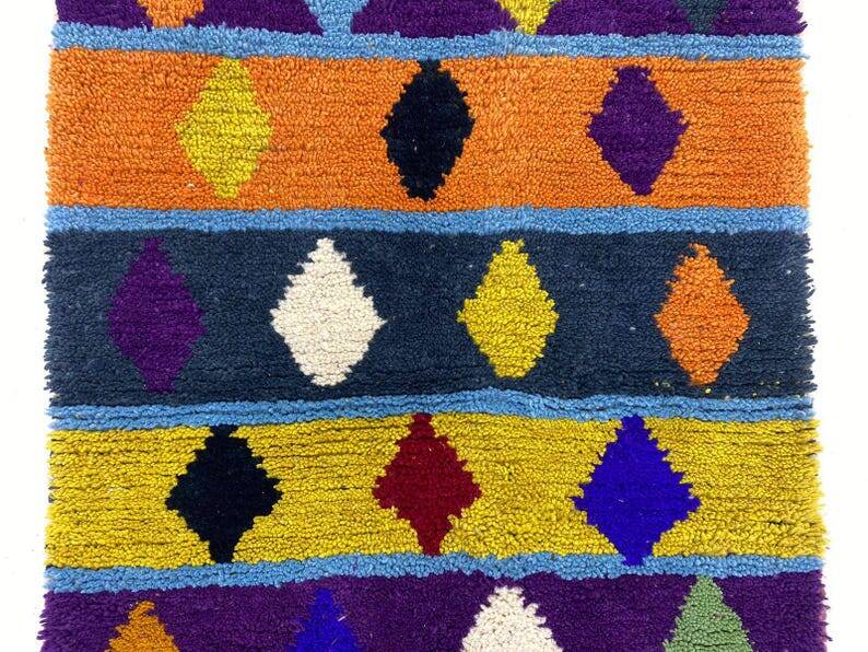 Off-white Moroccan rug with colorful patterns, 250cm x 150cm