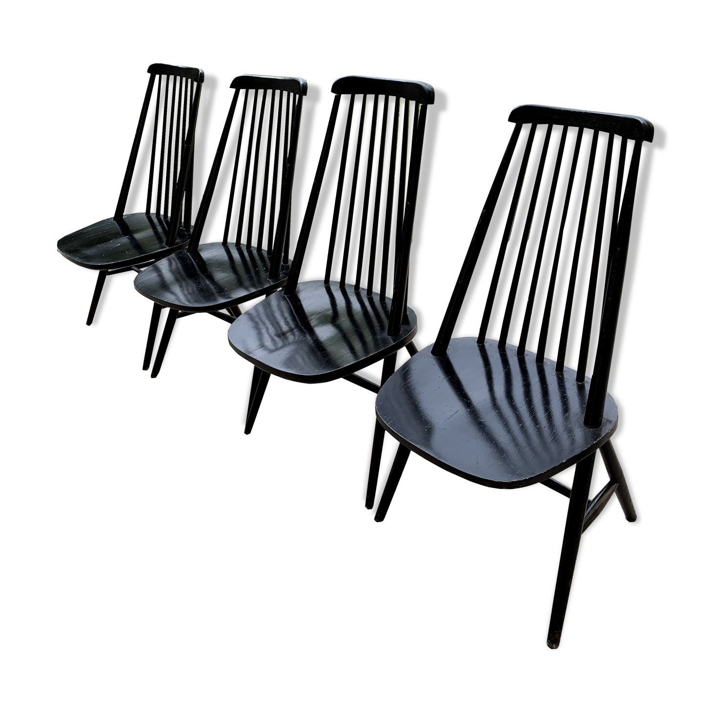 Set of 4 black chairs