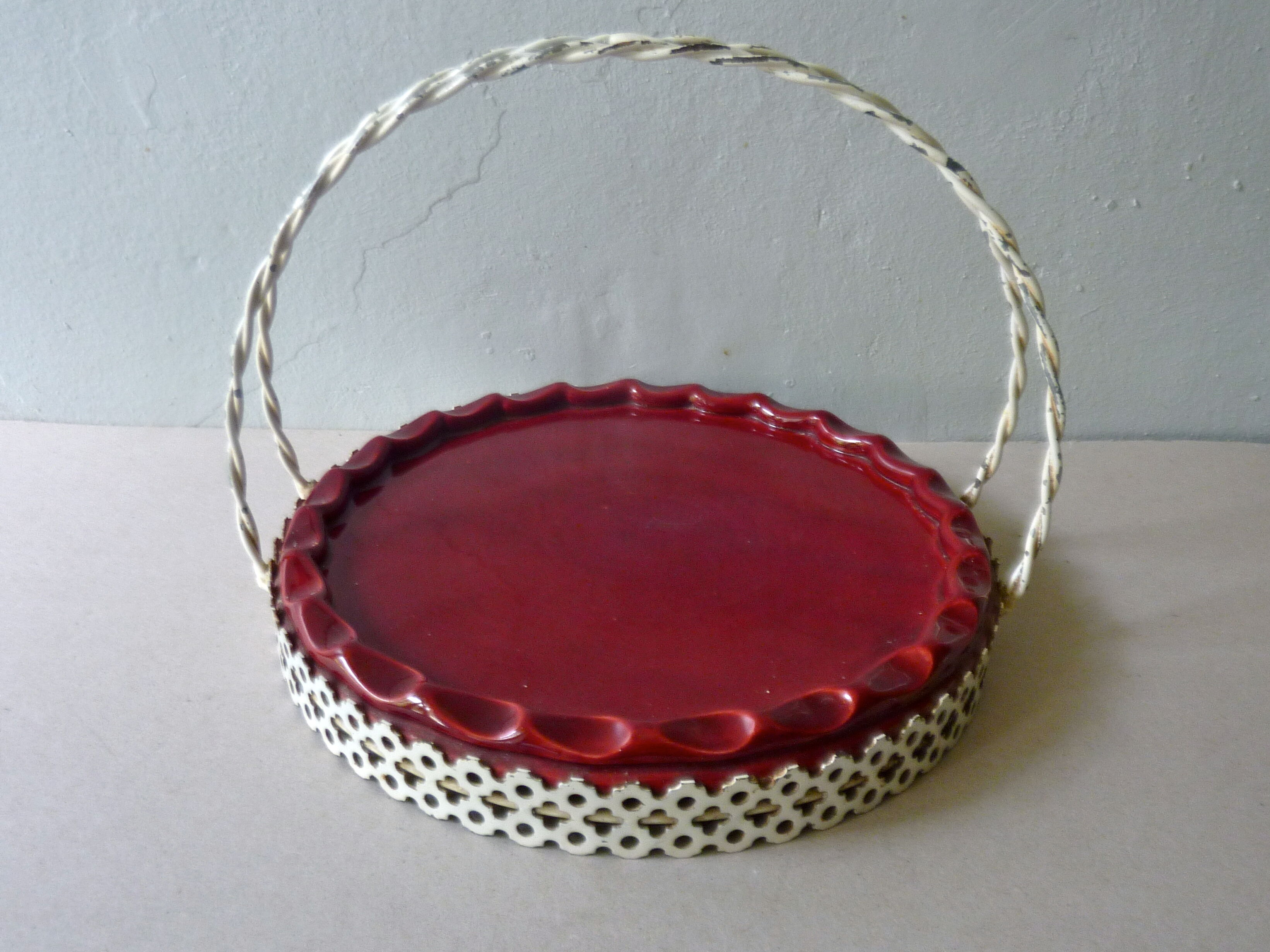 Serving tray in ceramic by Yvon Roy and metal from the 1950s