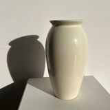 Oblong vase in white ceramic Vintage Habitat