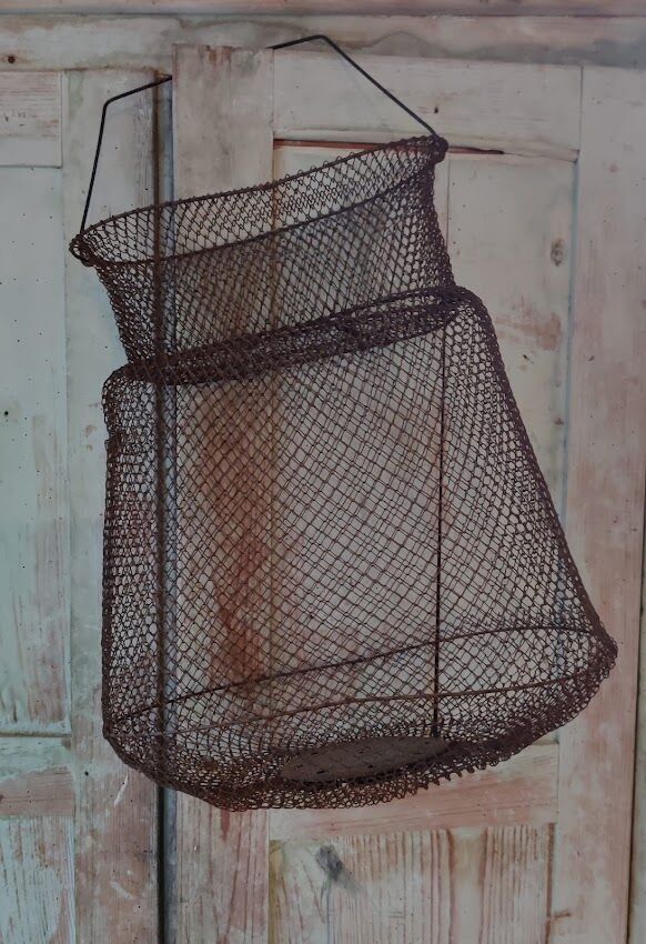 Old fishing bourriche