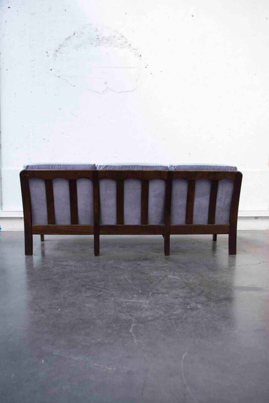 3-seater vintage sofa