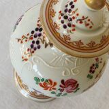 Small porcelain pot hand-painted by Samson Paris, Compagnie d style.