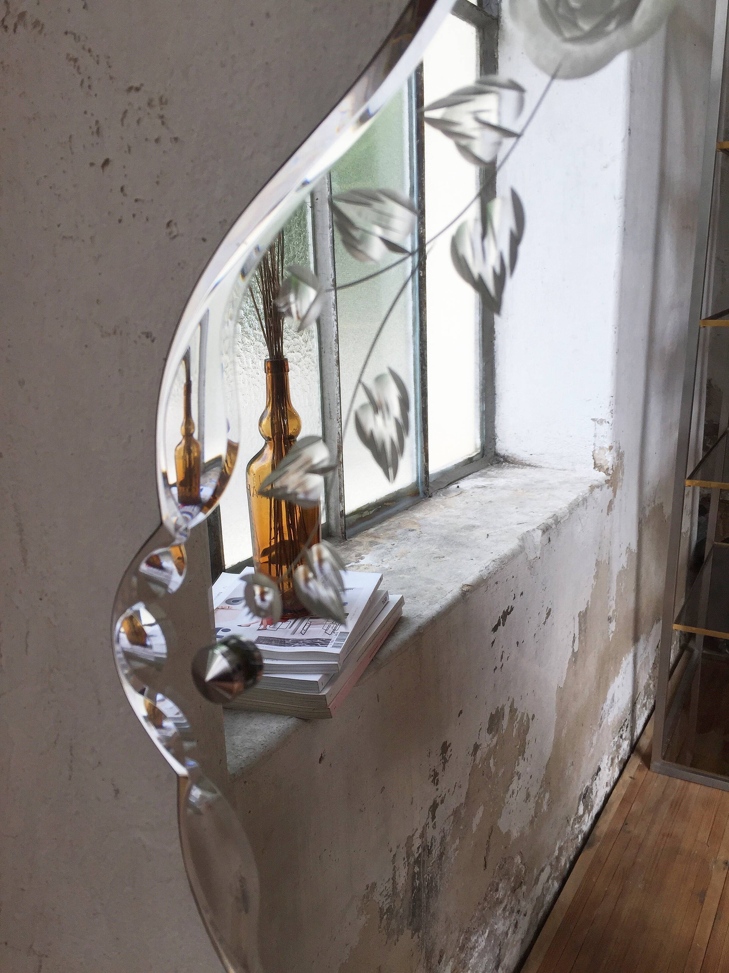 Beveled mirror 50s flowery 82 x 56 cm