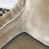 Green tod chair with twists