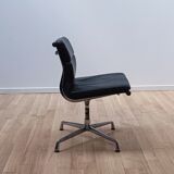 Soft Pad Armchair EA205, Charles & Ray Eames, Vitra