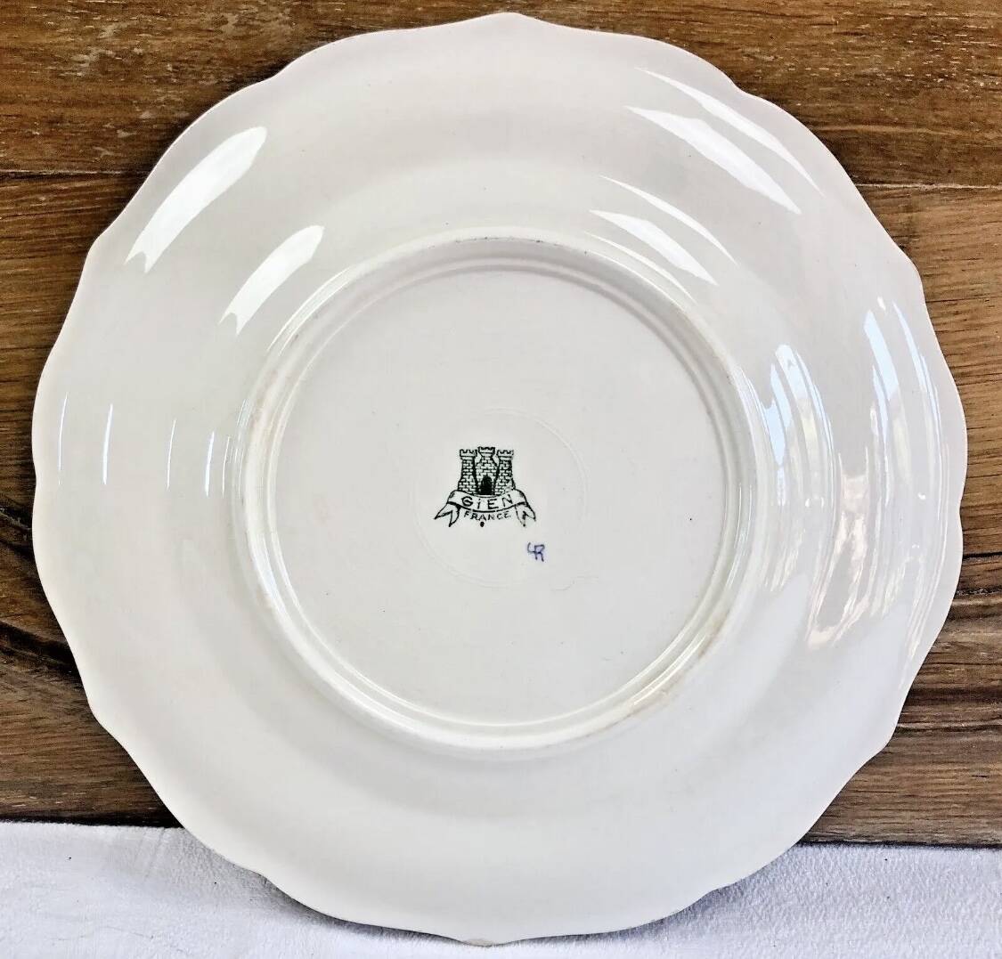 7 flat plates Gien model cornucopia 1938 1960