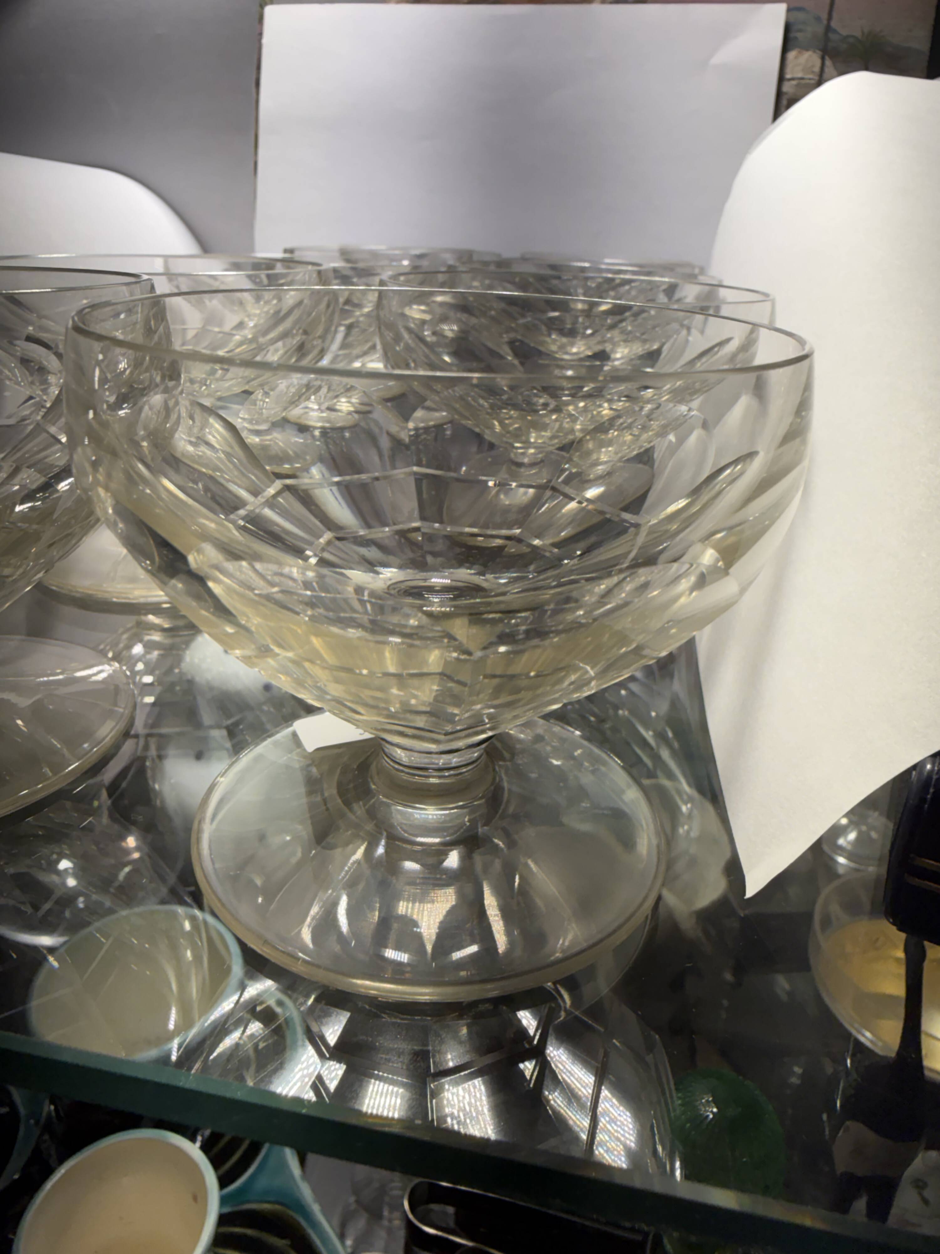 10 champagne glasses in St Louis