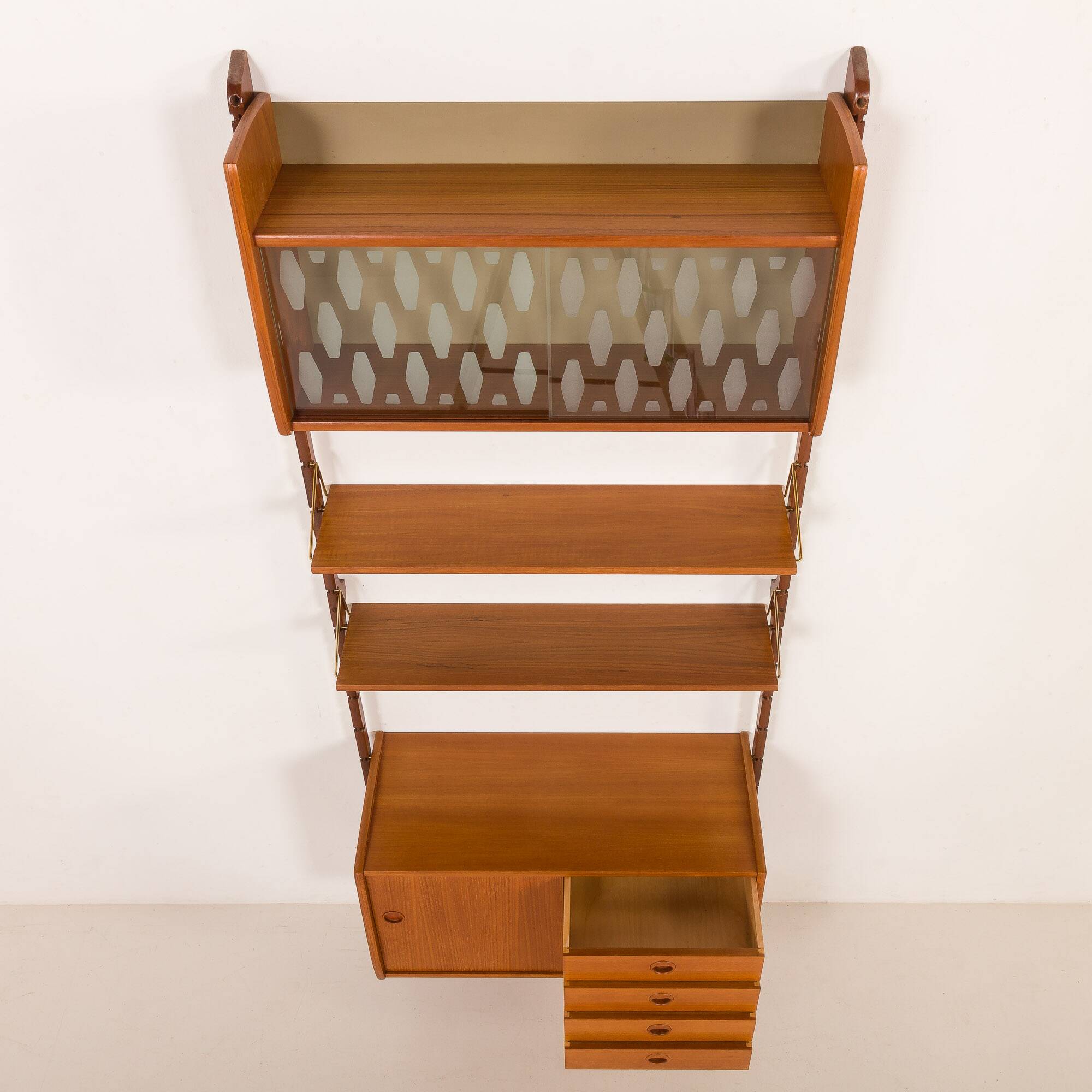 Ergo one bay teak wall unit, Norway, 1960s