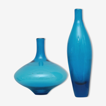 Duo of Axel Mørk vases in blue glass