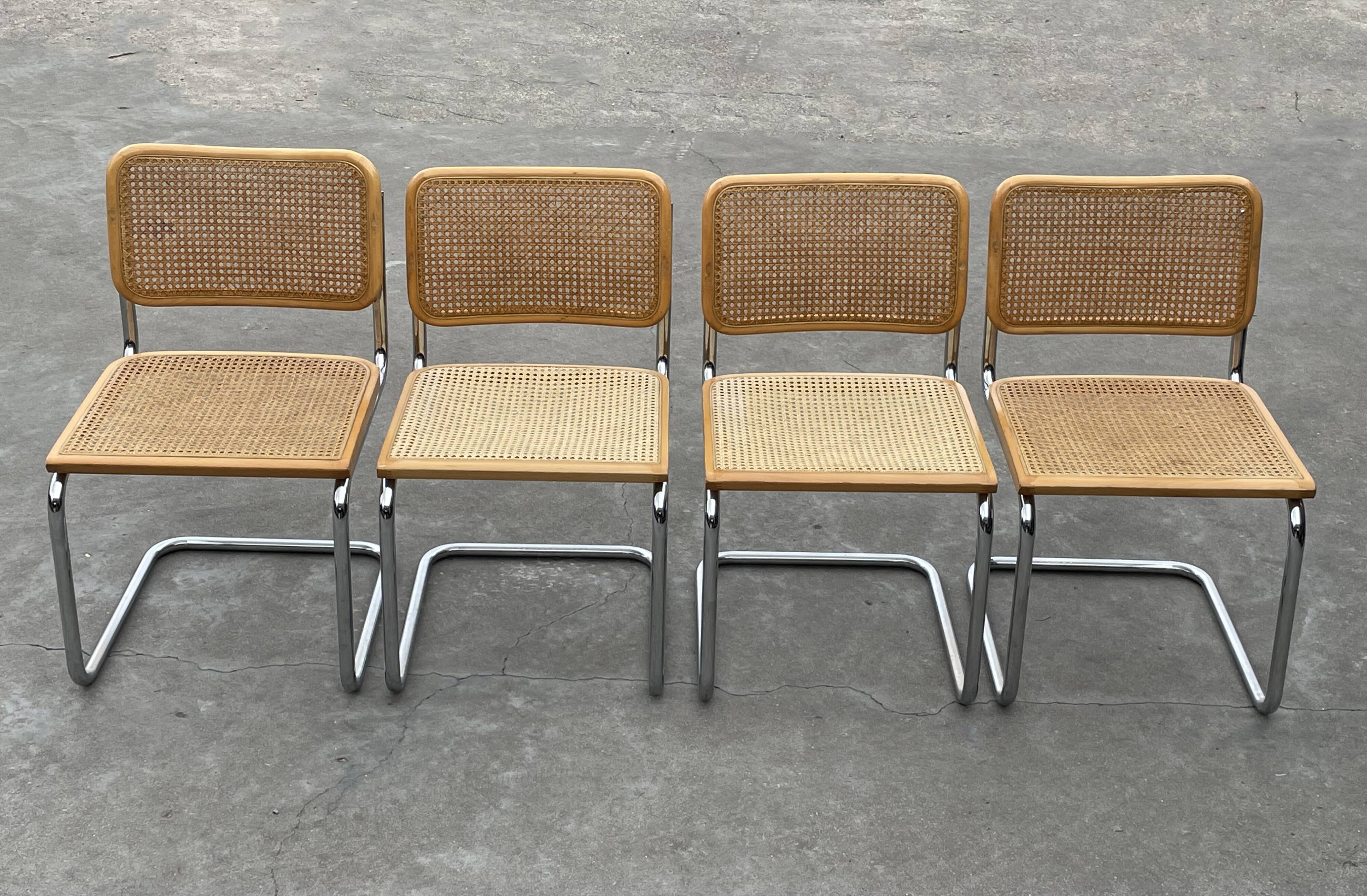 Lot de 4 chaises Cesca modèle b32 en chrome fabriqué en italie par Marcel Breuer
