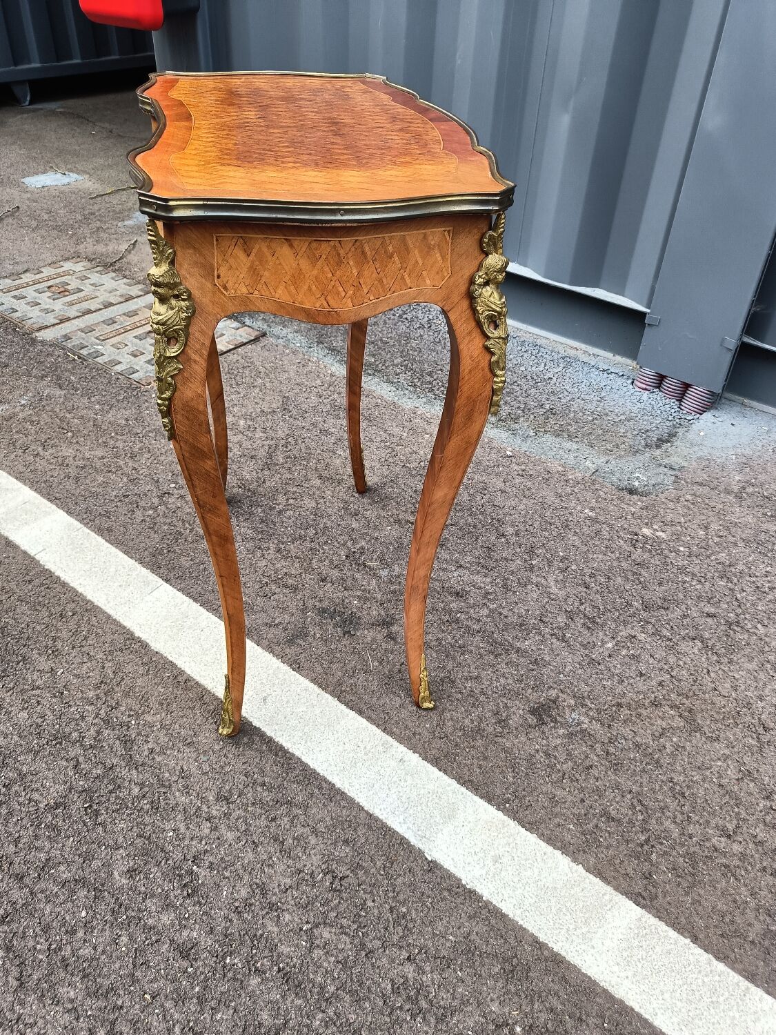 Table marqueterie ancienne style Louis XV