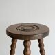 Tabouret tripode ancien en bois torsadé