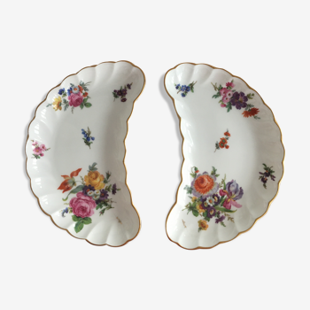 Paire plats de service en porcelaine décor fleurs