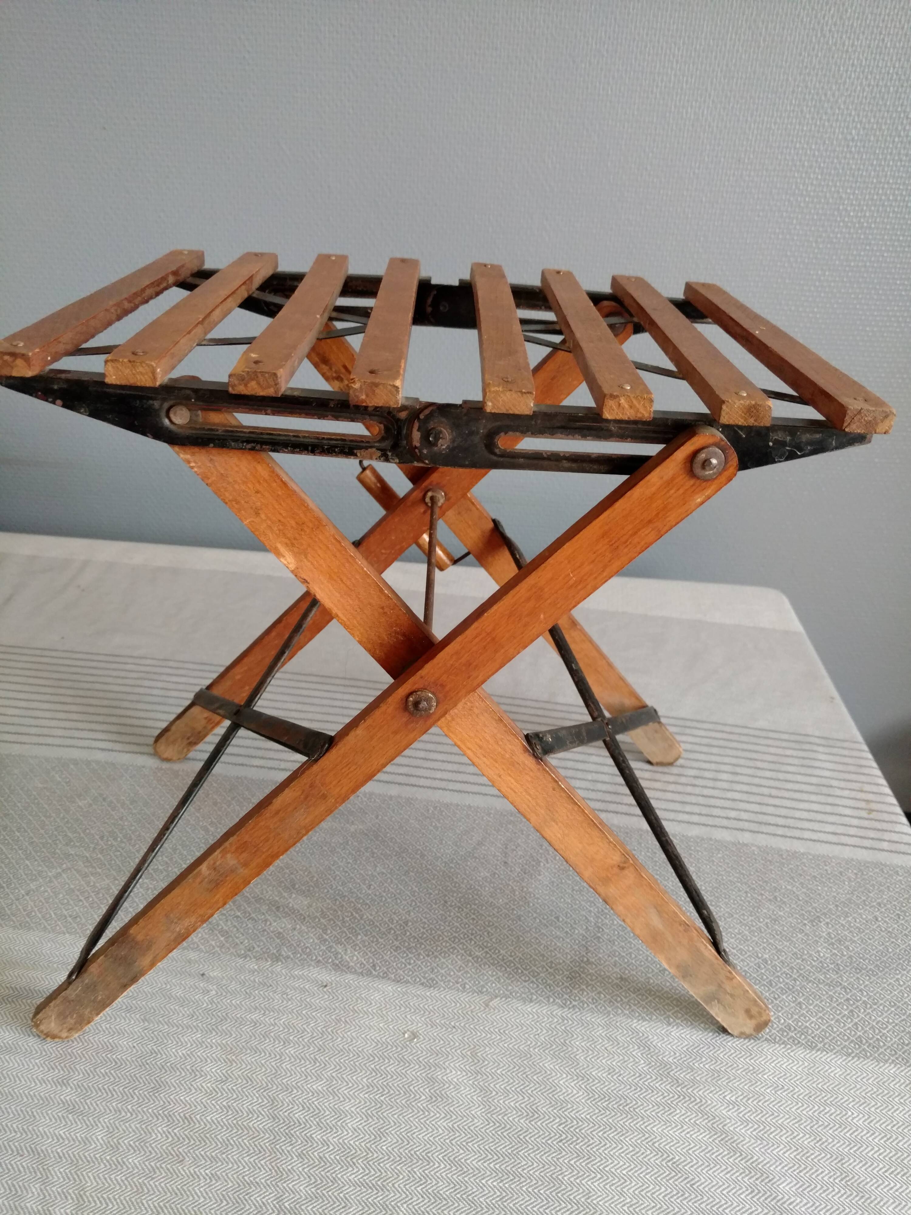 foldable stool Eureka with 60s carry handle