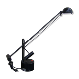 Desk lamp with pendulum