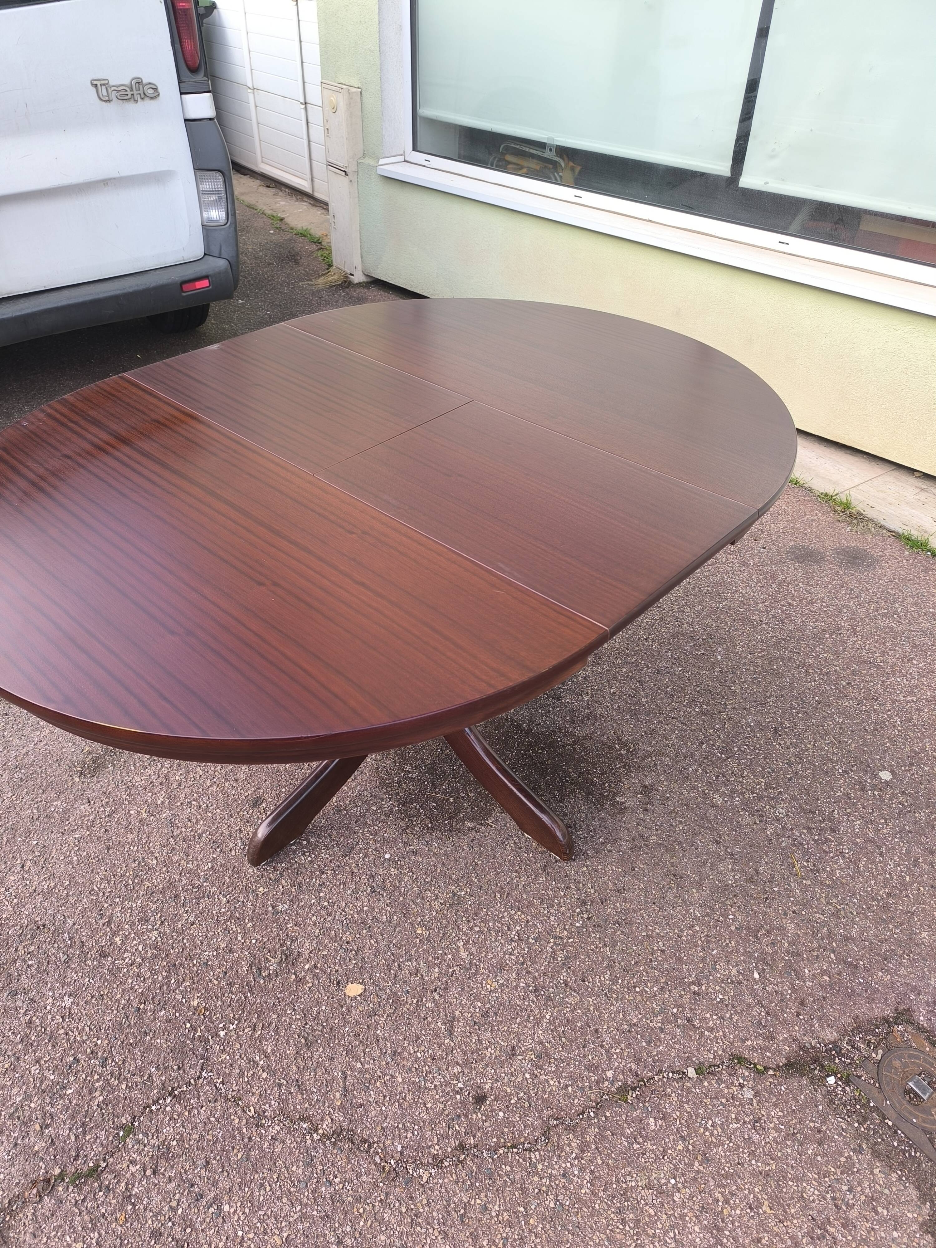 Table ronde extensible 4 à 6 personnes bois