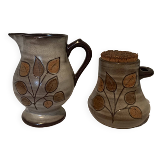 Stoneware pitcher and pot set