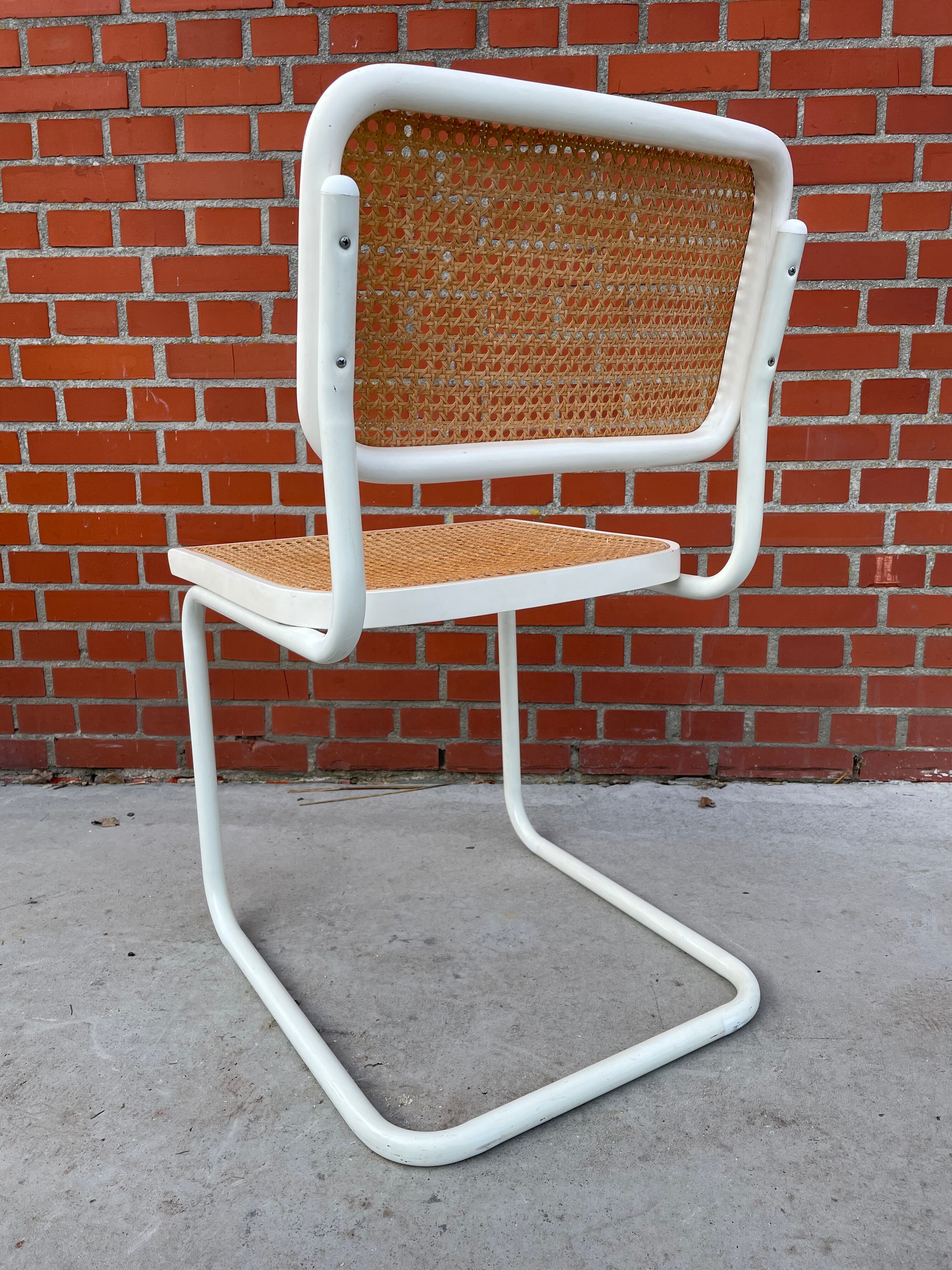 Cesca chair b32 model design Marcel Breuer