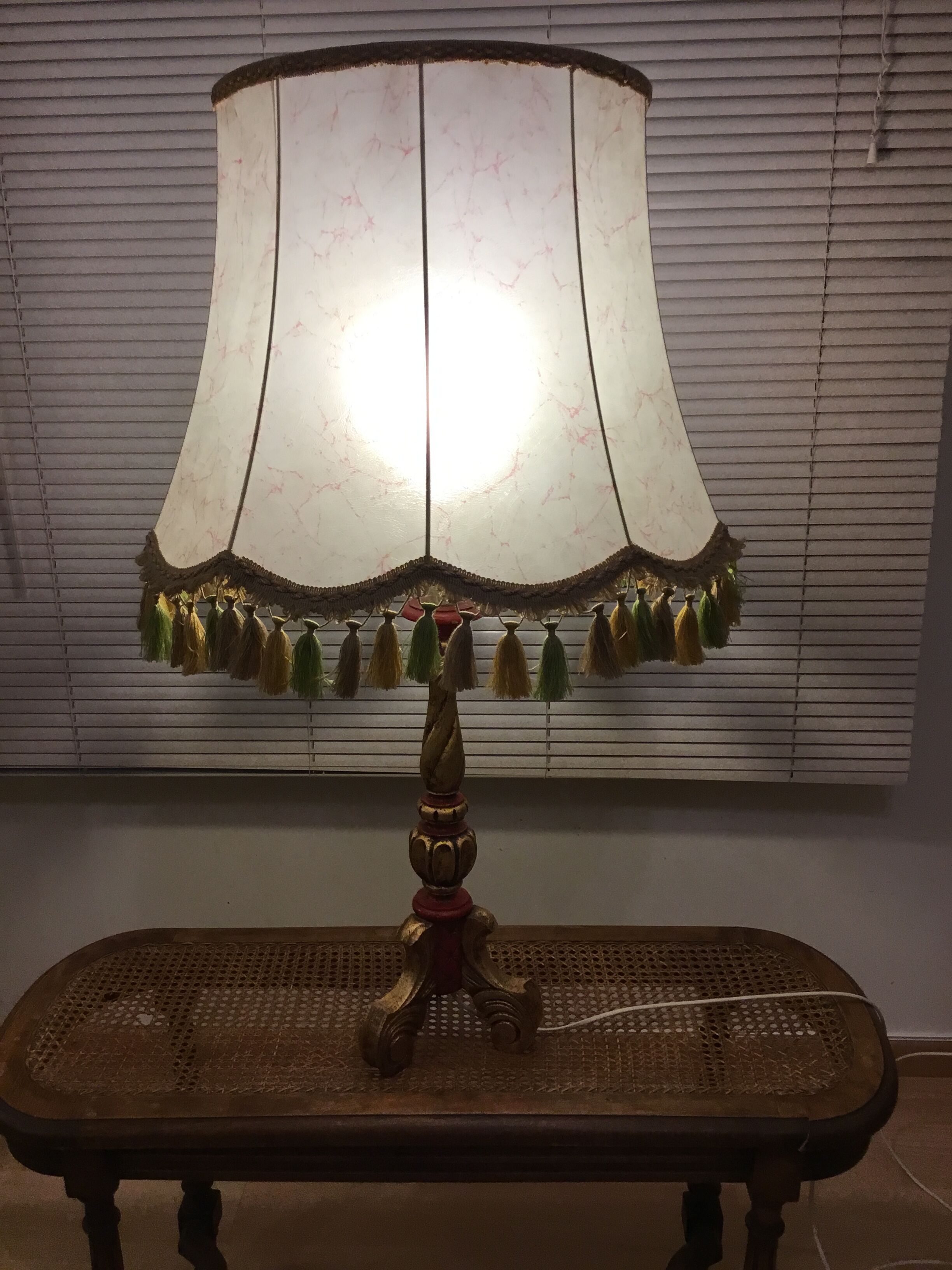 Lampshade in pigskin mounted on foot Spanish style.
