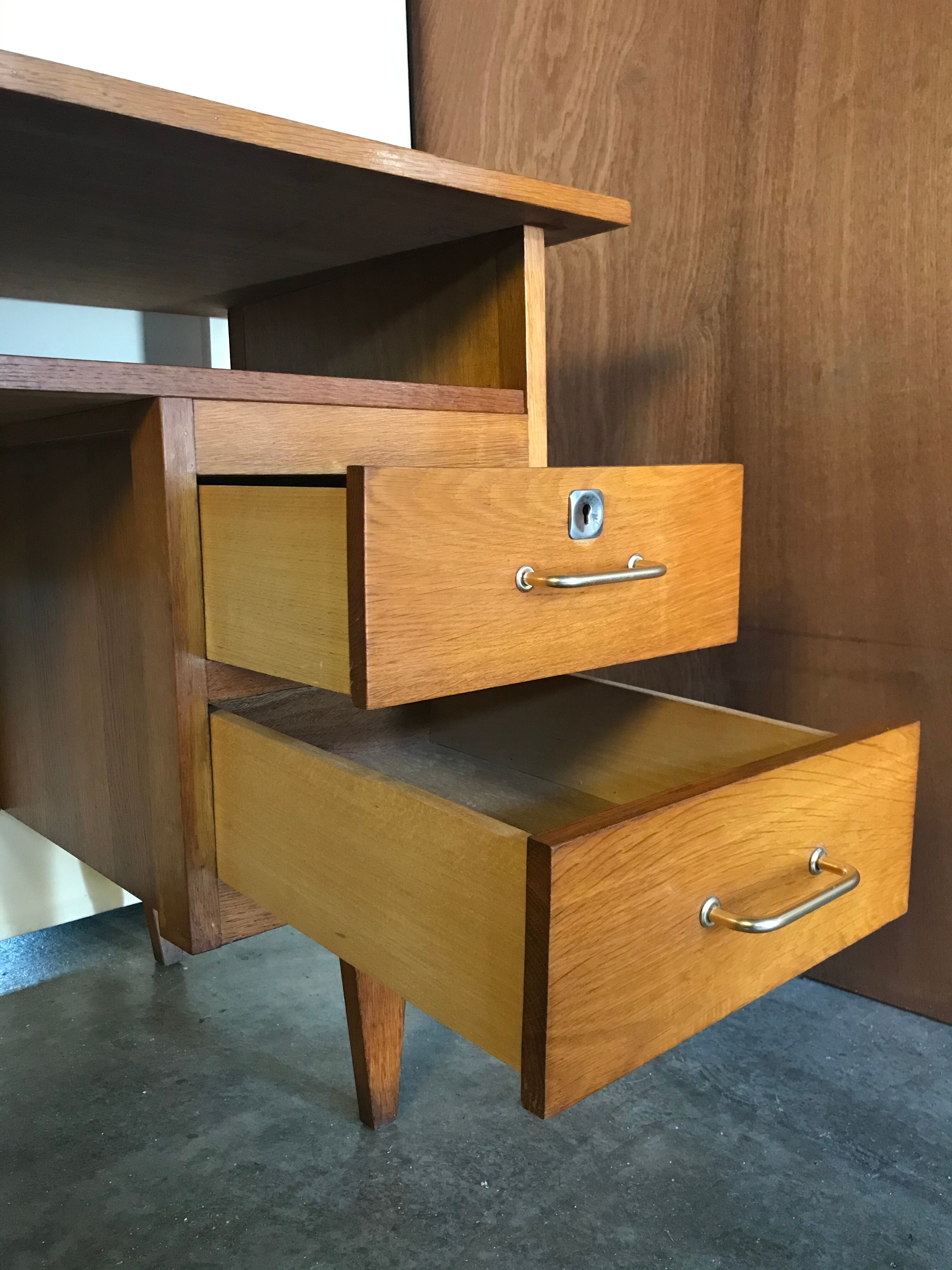 Modernist office Spirol scandinavian design compass feet