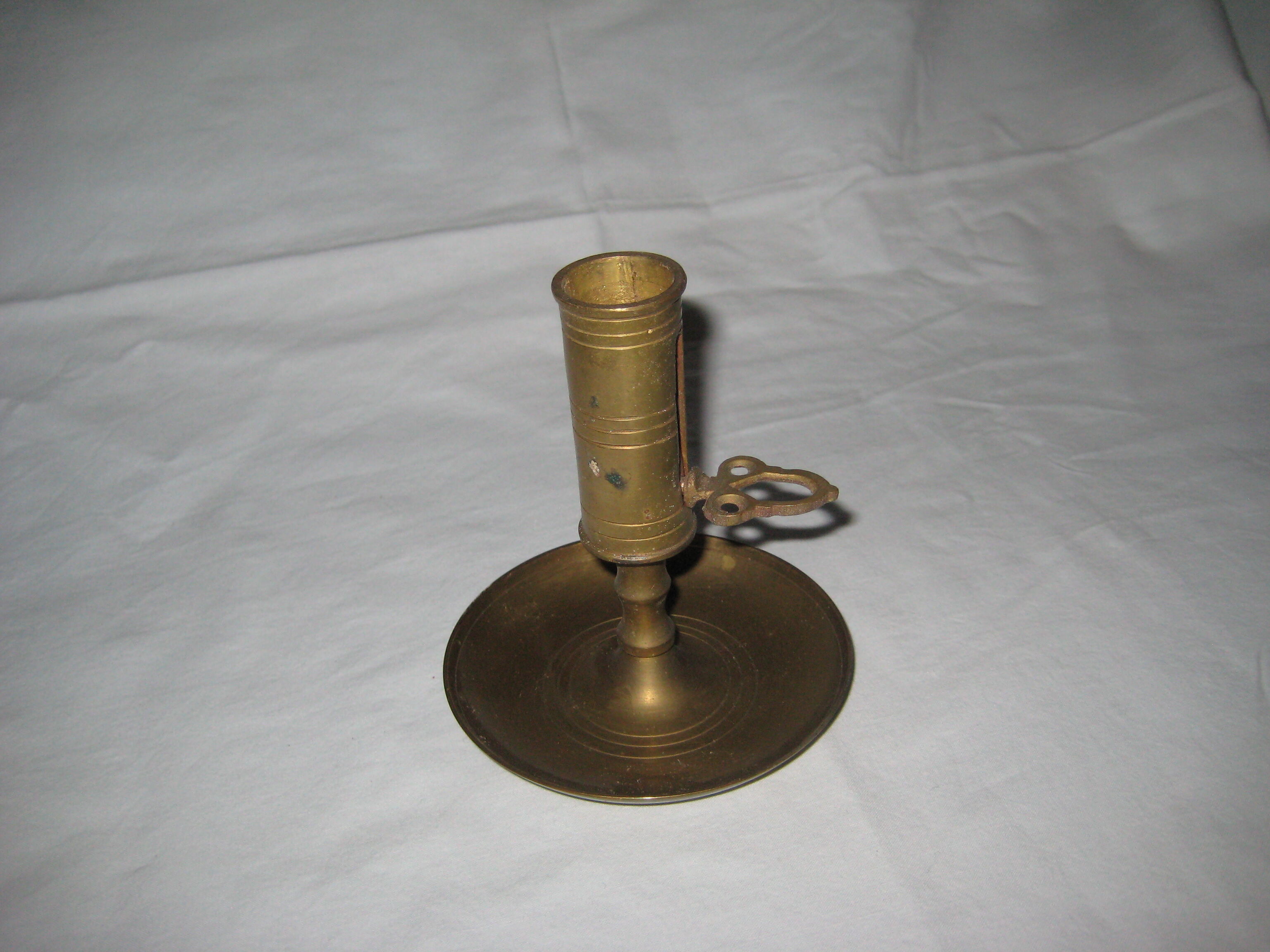 Lot of brass candlesticks