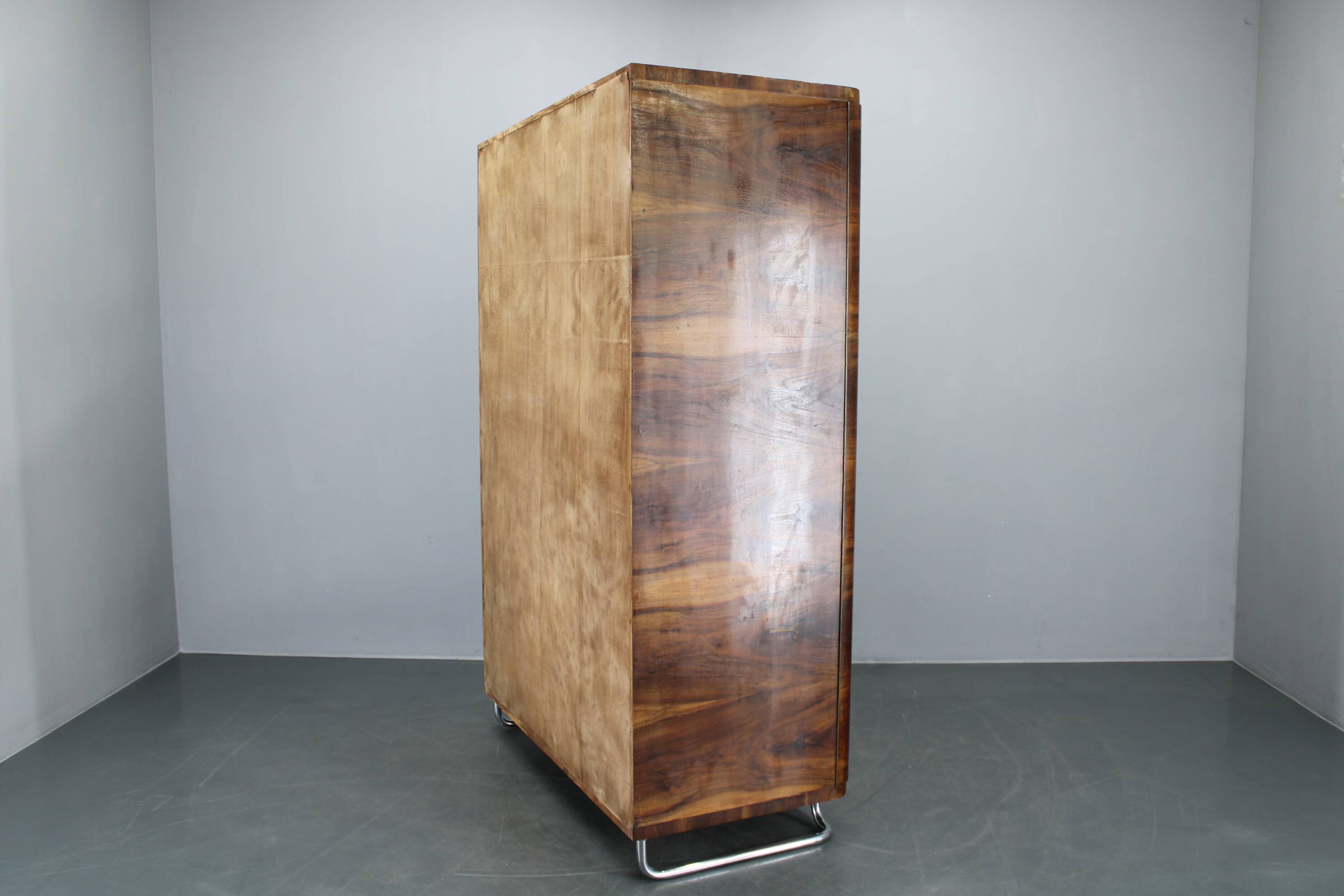 1940s Bauhaus Wardrobe by Hynek Gottwald , Walnut & Beech Veneer, Chrome De