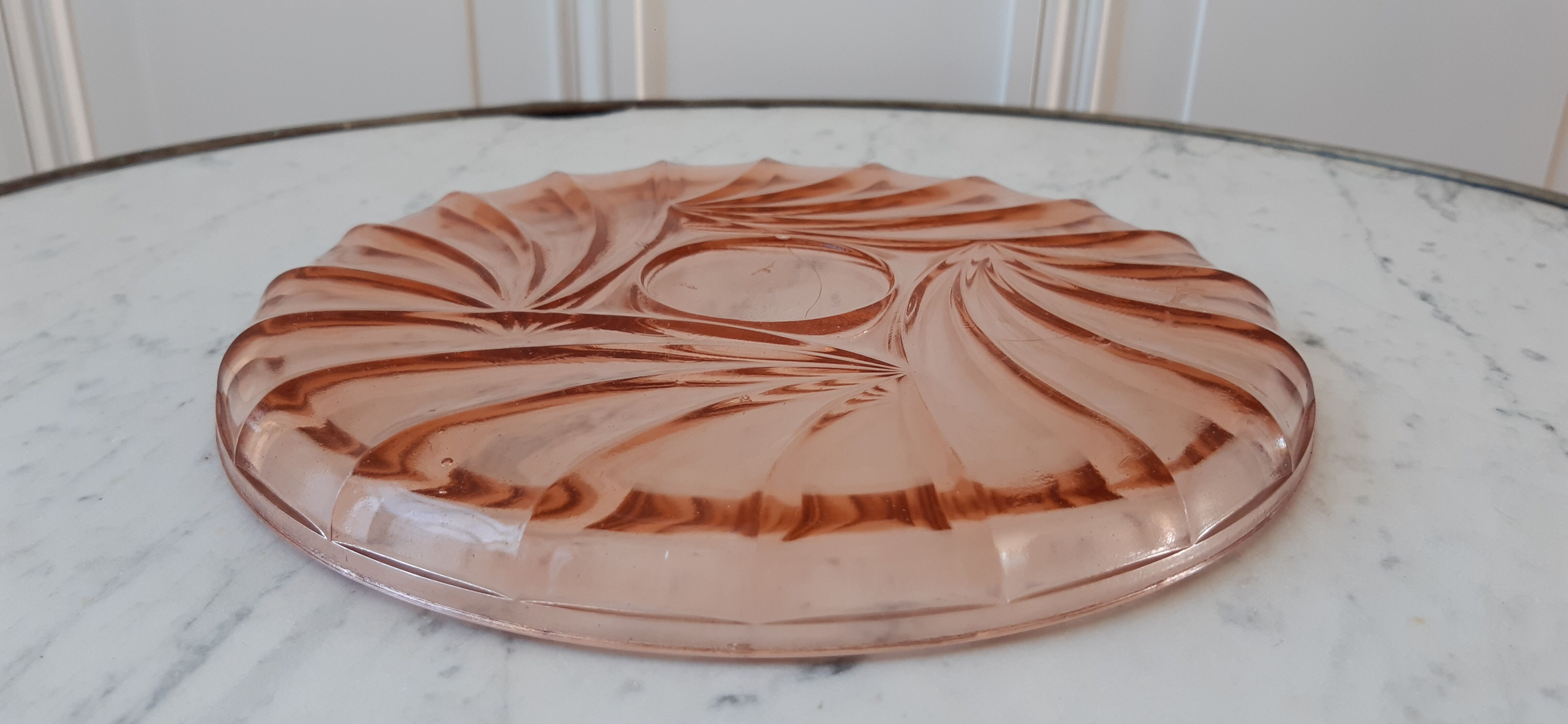 Pink art deco glass top 30s