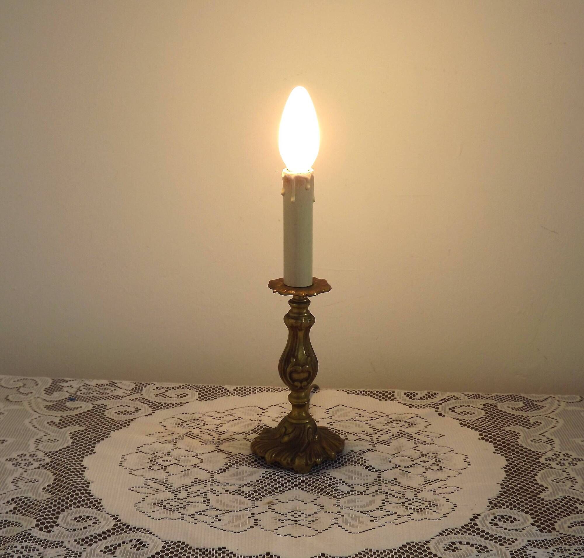 Small Vintage French Art Nouveau Style Bronze Candlestick Table Lamp 5358