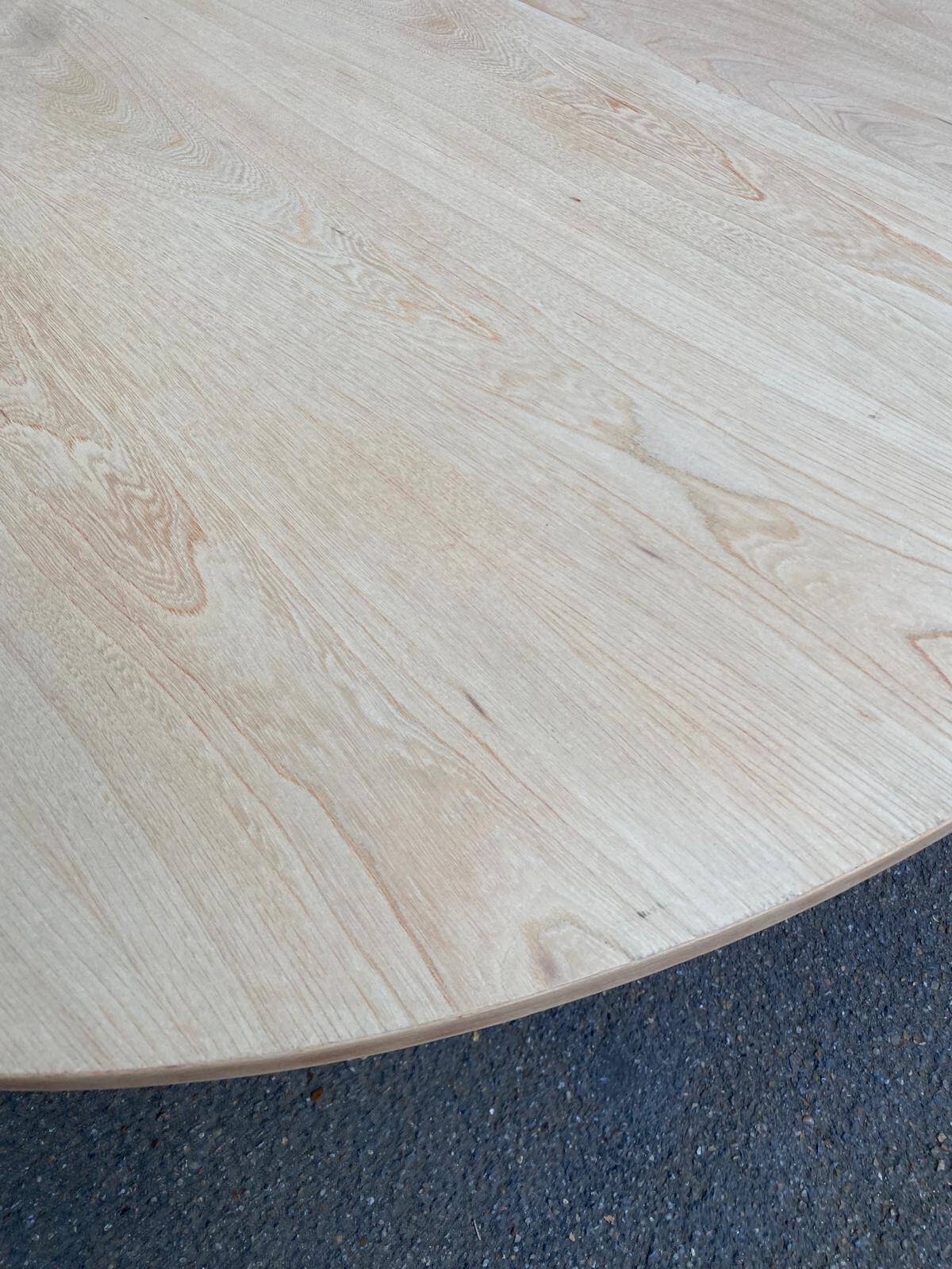 Table scandinave ovale extensible Baumann décapée en teck brut 240cm 1960