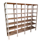 Grocer's shelf