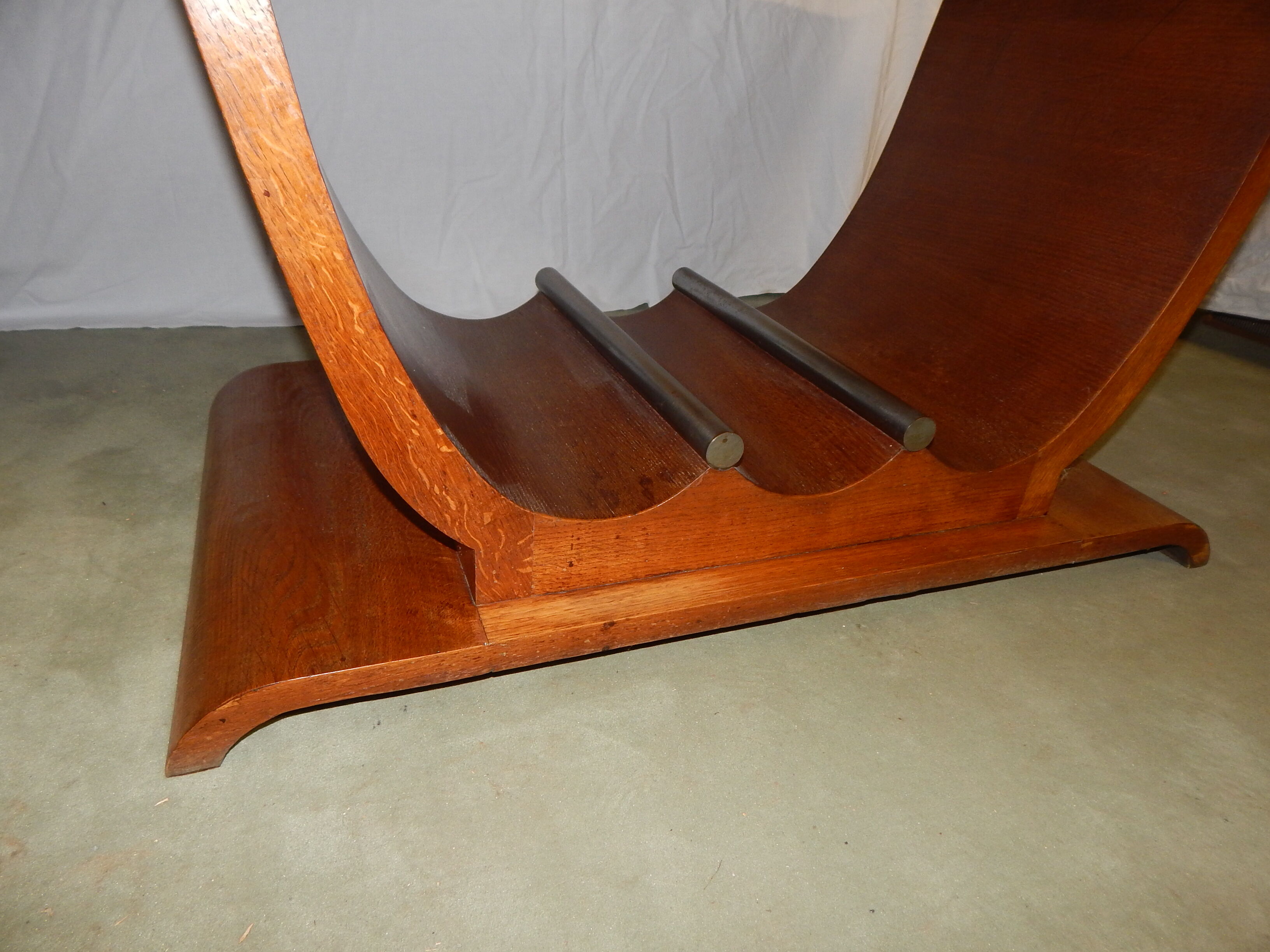 Art deco dining table