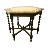 Side table in oak