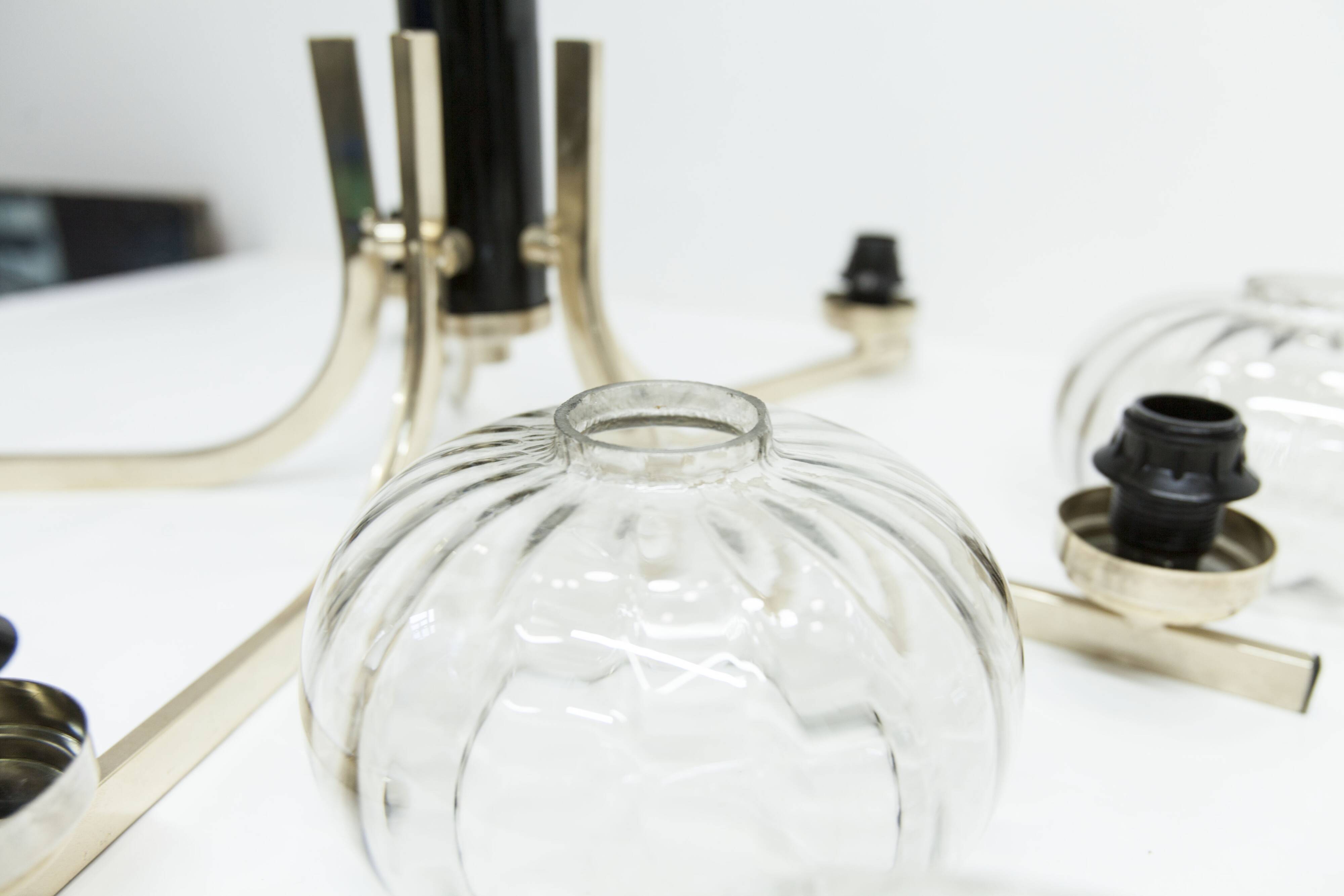 See Delmas chandelier, 5 branches, black and gold, transparent glass, 1960