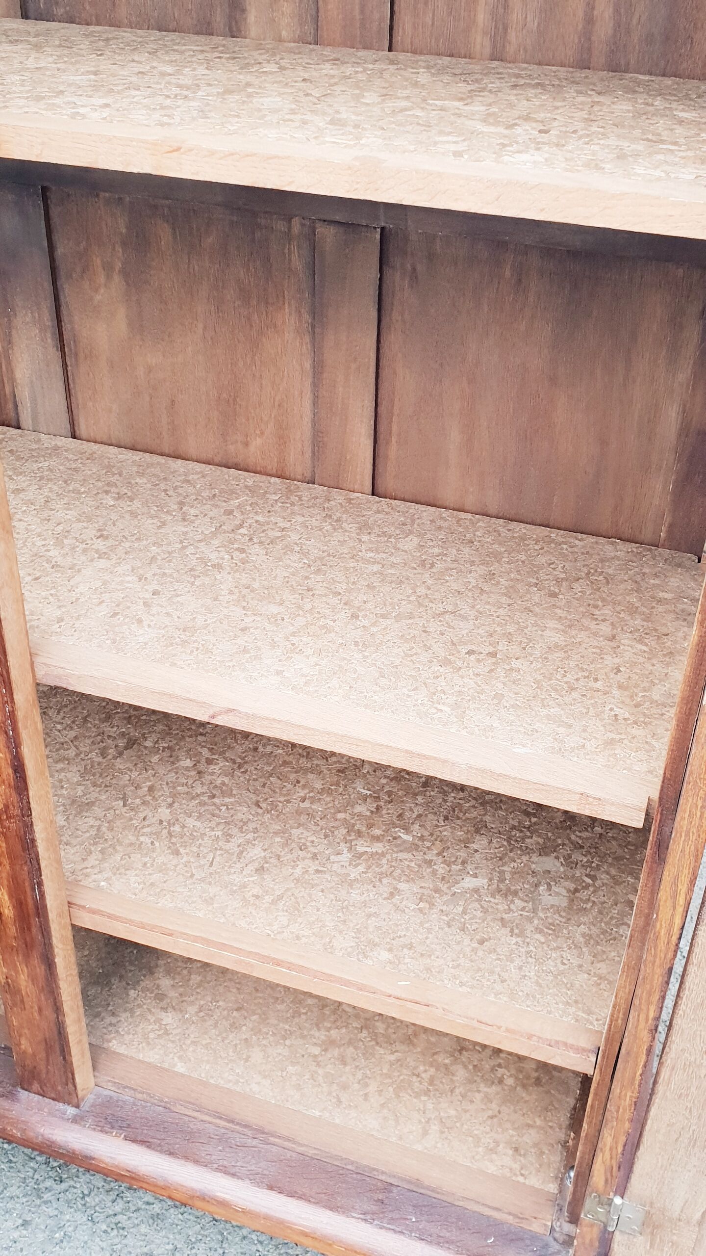 Armoire vitrée vintage