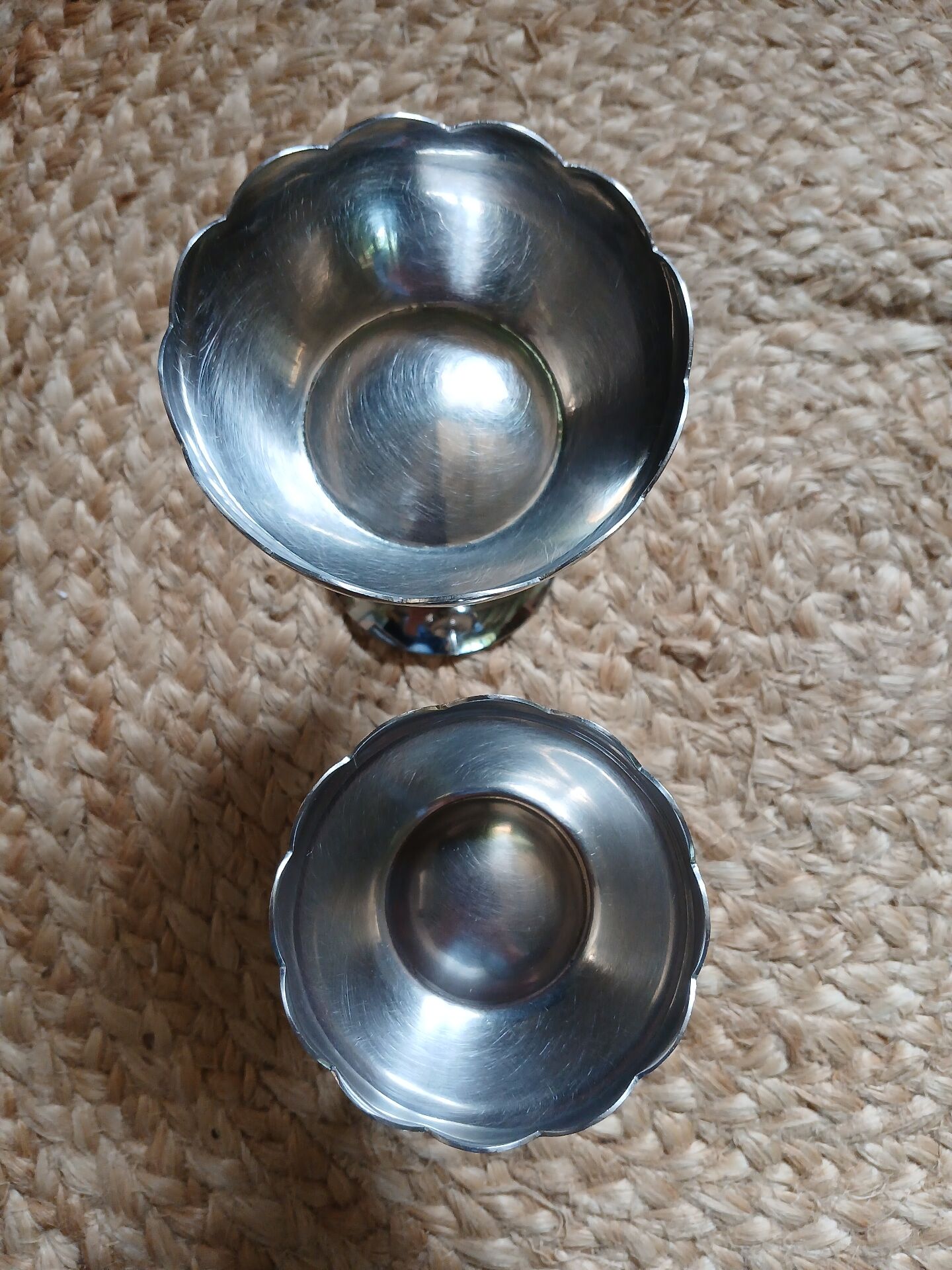 2 stainless steel ice cream cups