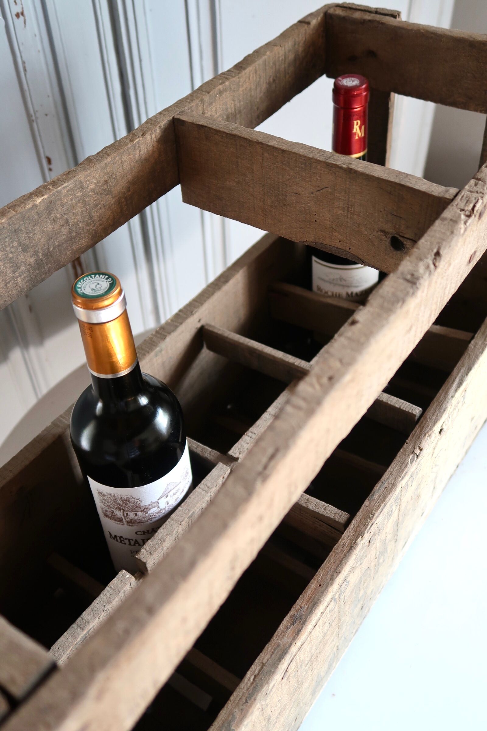 Wooden bottle locker box