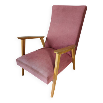 Scandinavian armchair with tapered legs