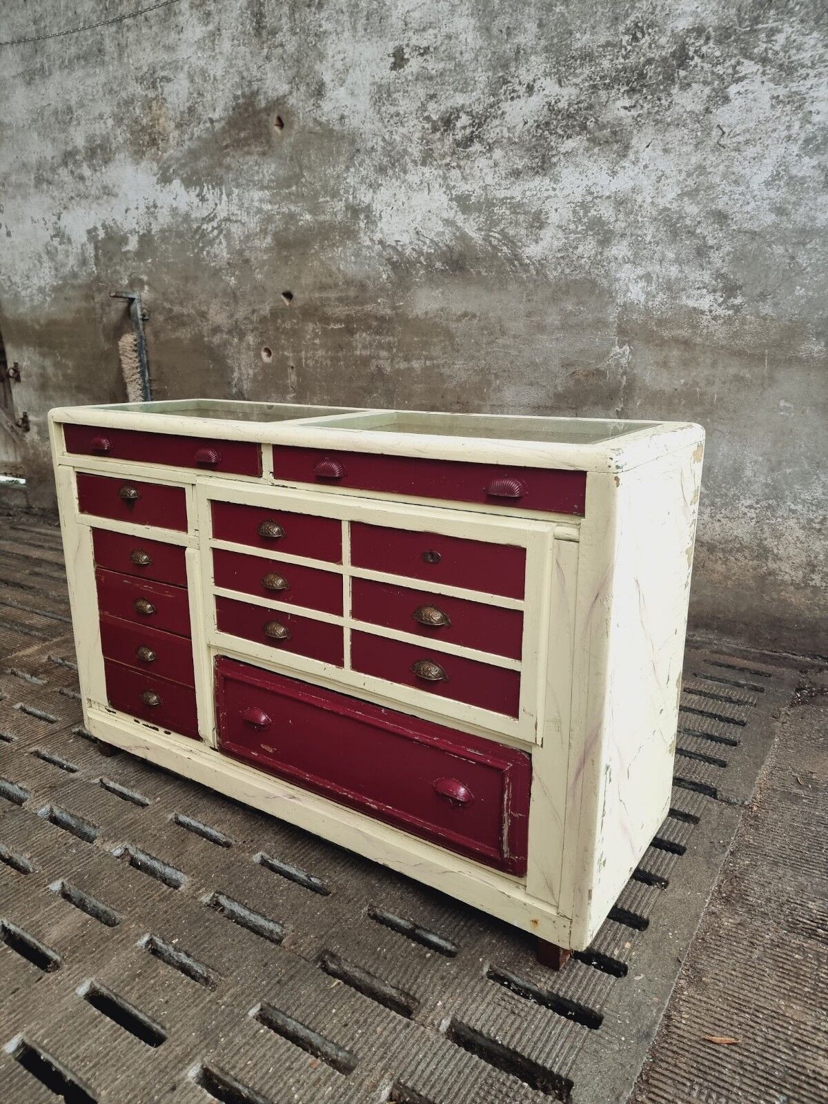 Antique counter drawercabinet