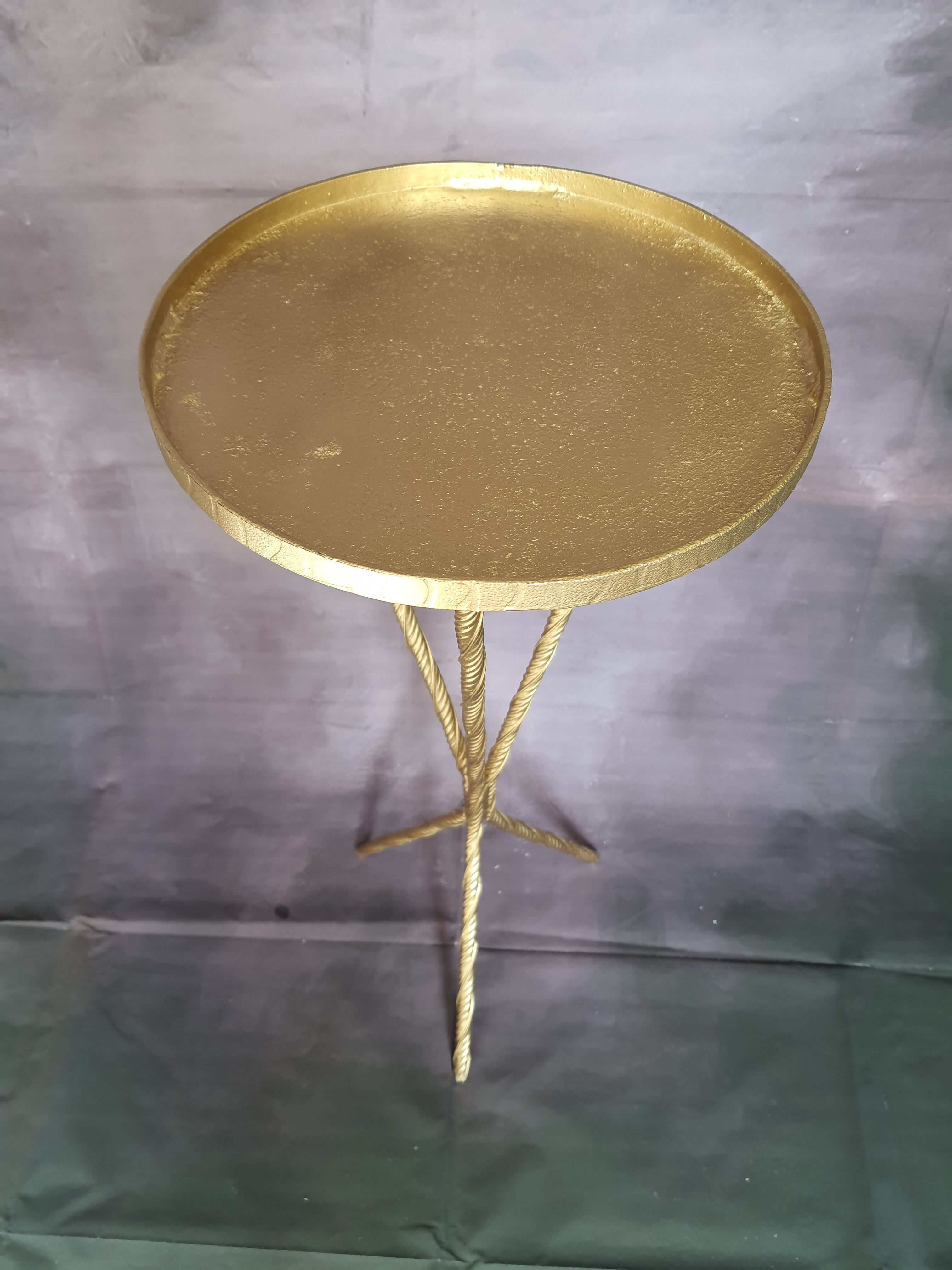 Side table/gueridon