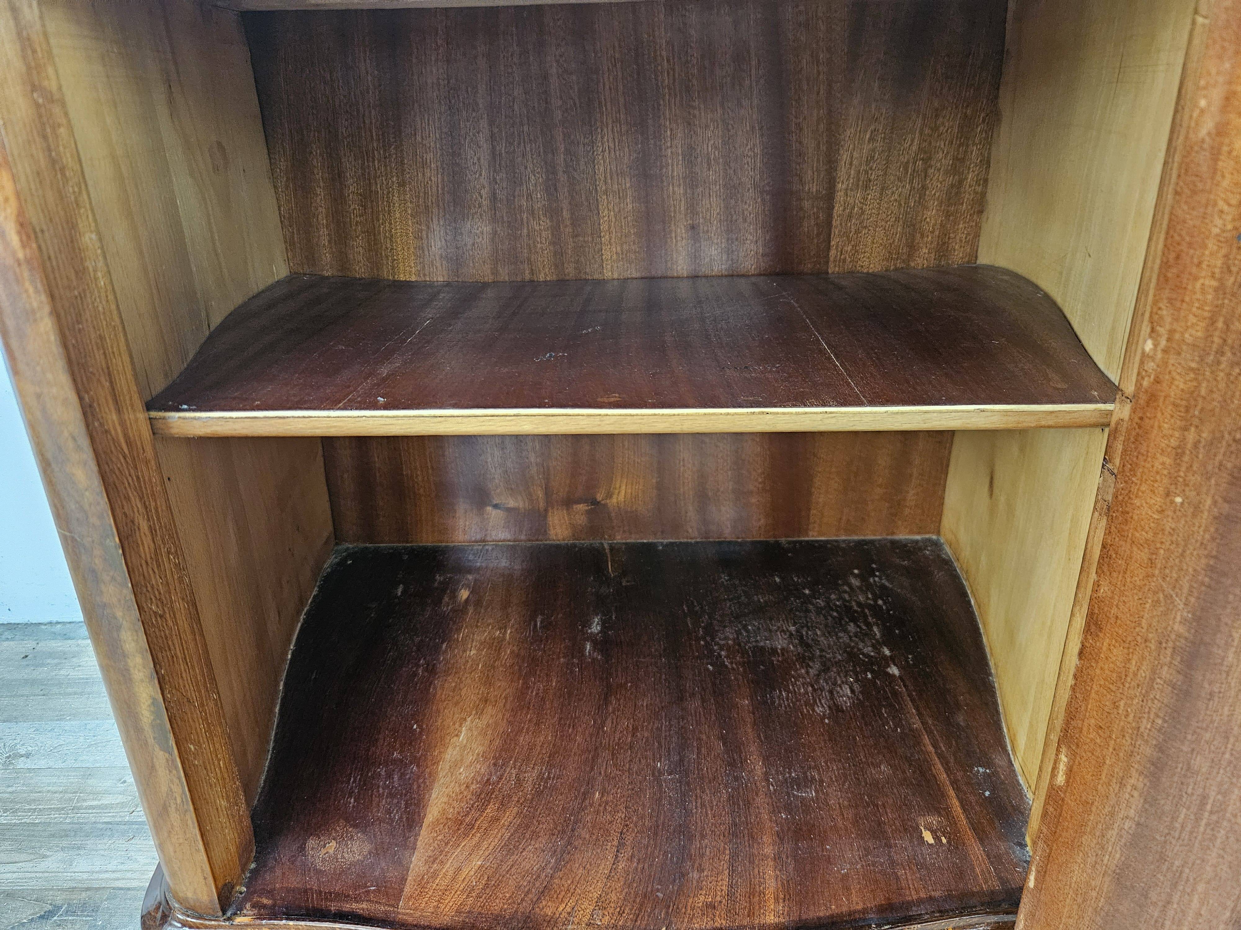 Pair of 1940s Chippendale bedside tables in walnut burl