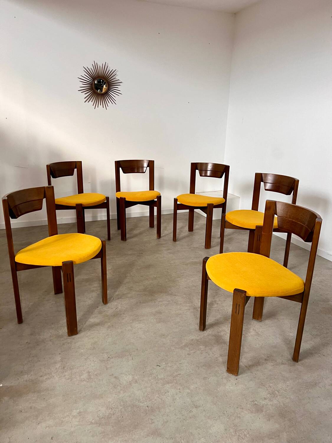 Set of 6 Scandinavian style chairs Girsberger 70s vintage solid wood mustard yellow